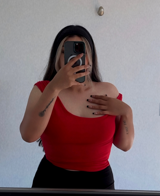 Cassie Asymmetrical Shoulder Top